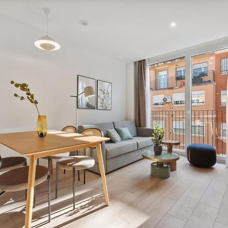Limehome Valencia Carrer Del Pare Palau I Quer Exterior photo